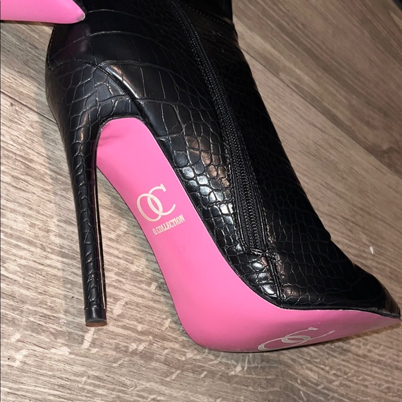 Black Stiletto Knee-High Boots - Picture 7 of 10